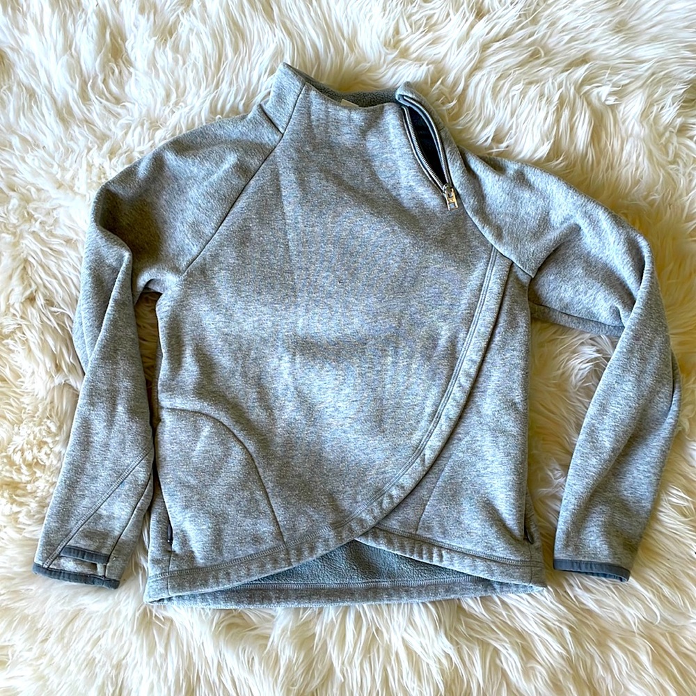 Athleta Girl gray cross sweatshirt 8-10 M